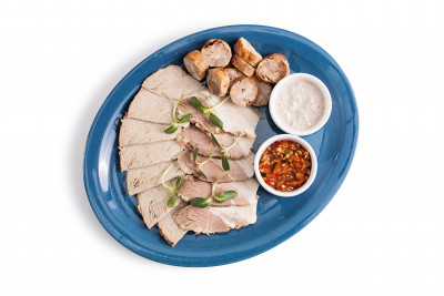 Мясна тарілка зі Сванетії/Meat platter from Svaneti