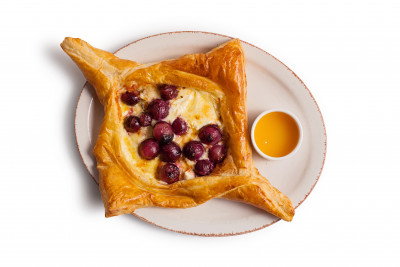 Хачапурі з виноградом