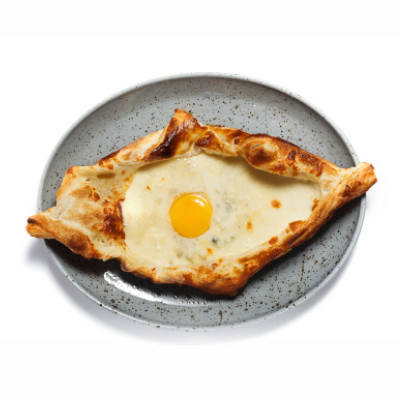 Хачапурі по-аджарськи з горгонзолою/Adjarian khachapuri with gorgonzola in puff pastry