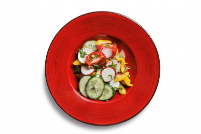 Грузинський по-домашньому з оливковою /Salad of fresh vegetables (cucumber, tomato, bell pepper, onion, radish) with olive oil