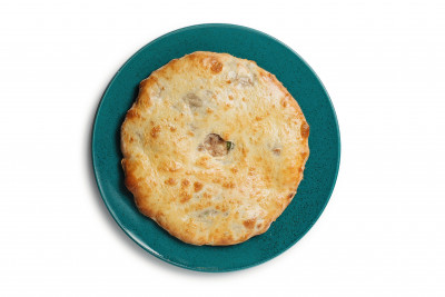 Кубдарі з пряним м'ясом телятини